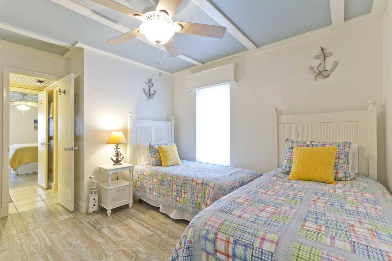 Edge Water Villa South Padre Island Exterior photo